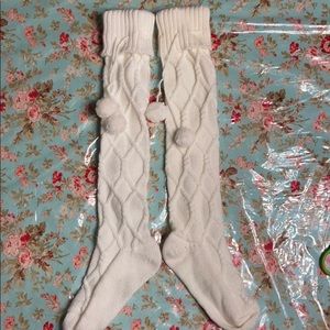 Pom Pom knee high cream socks